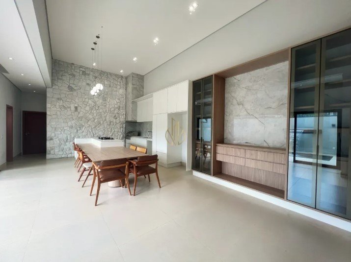 Casa 3 quartos no Saúde - Condomínio Alvorada